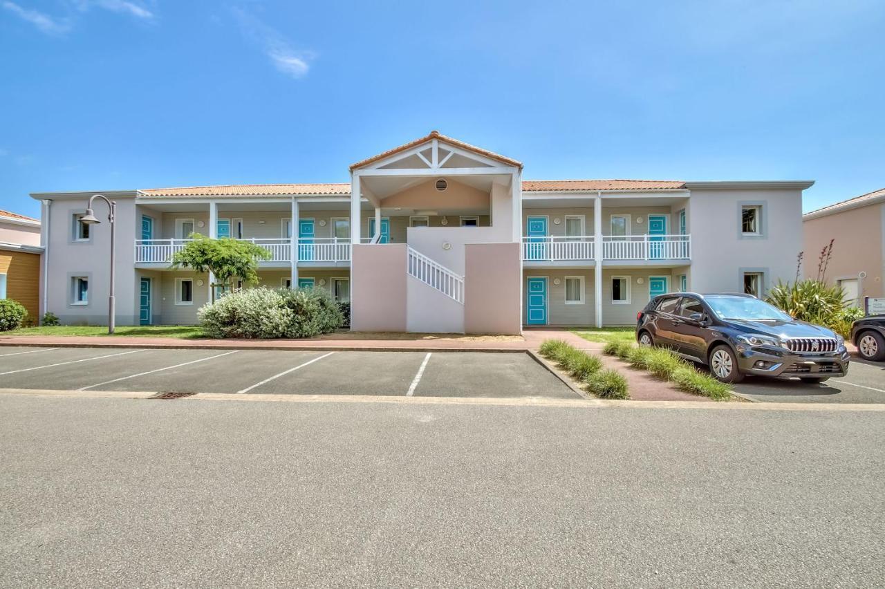 Dans un ecrin de verdure avec piscine partagee bel appartement aux Sables d Olonne Les Sables-dʼOlonne Extérieur photo